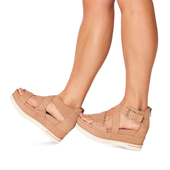 Eileen Fisher Shoes - Eileen Fisher Platform Boost Sport Sandal in Latte Size 8.5